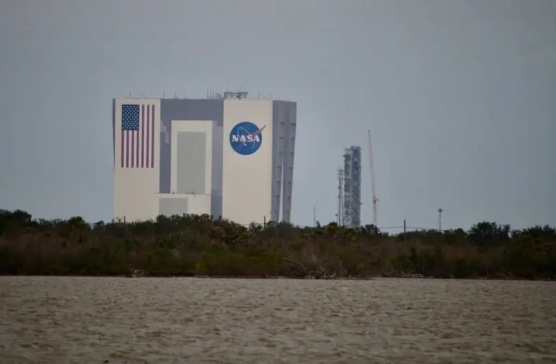 NASA confirms SLS Mobile Launcher is leaning, does not require corrective action