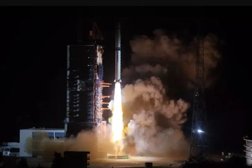 Queqiao relay satellite launched ahead of Chang’e-4 lunar mission