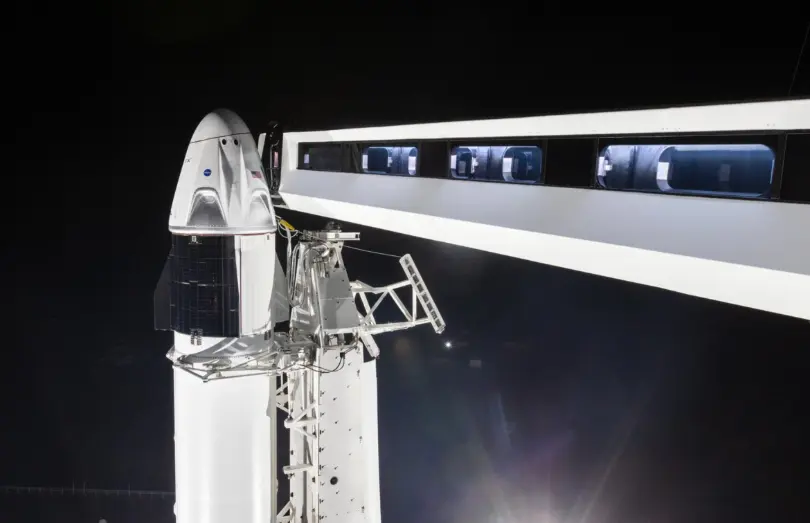 Falcon 9 with Dragon 2 rolls out for DM-1 dry dress rehearsal at 39A