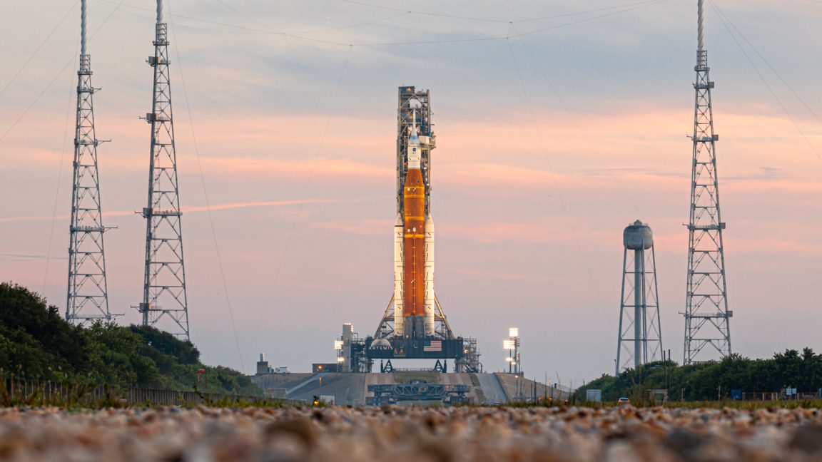 Report: Kennedy Space Center not ready for era of super heavy rockets
