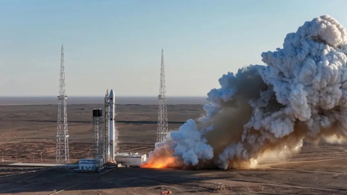 China’s Reusable Long March-12B Rocket Completes Static Firing Test