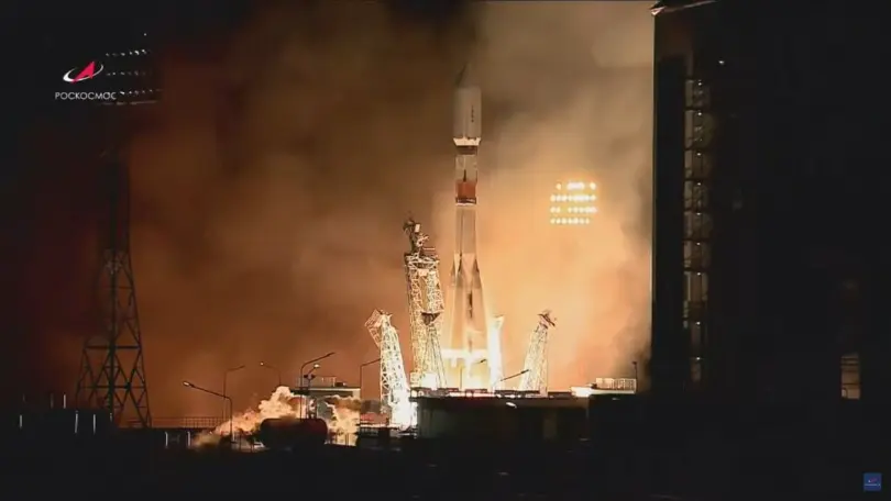 Soyuz-2.1b launches Gonets trio and Skif demo satellite