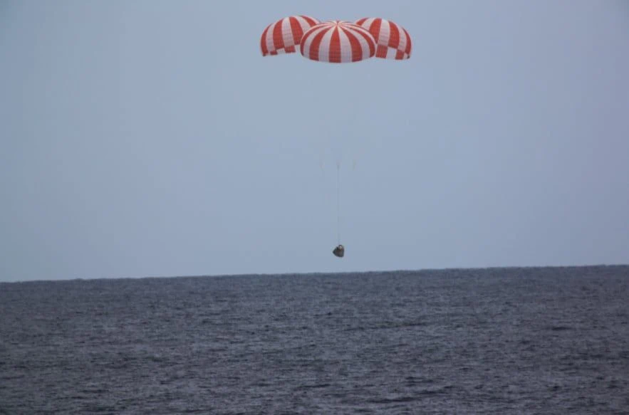 CRS-19 Dragon splashdown following latest ISS resupply mission