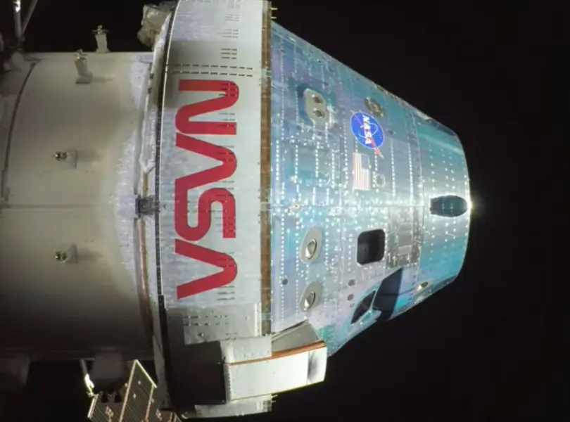 Orion Spacecraft Races Toward Historic Lunar Flyby in Artemis II Mission