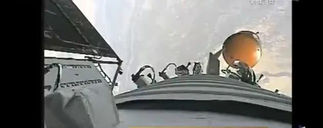 Shenzhou-11 returns Chinese duo to Earth