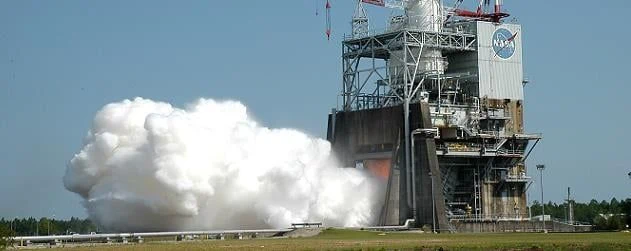 RS-25 conducts another hot fire as SLS flight engines line up for EM-1