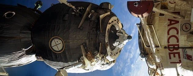 The Singing Soyuz: TMA-15M crew arrive at the ISS