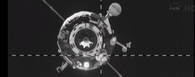 Progress M-19M docks with ISS despite antenna issue