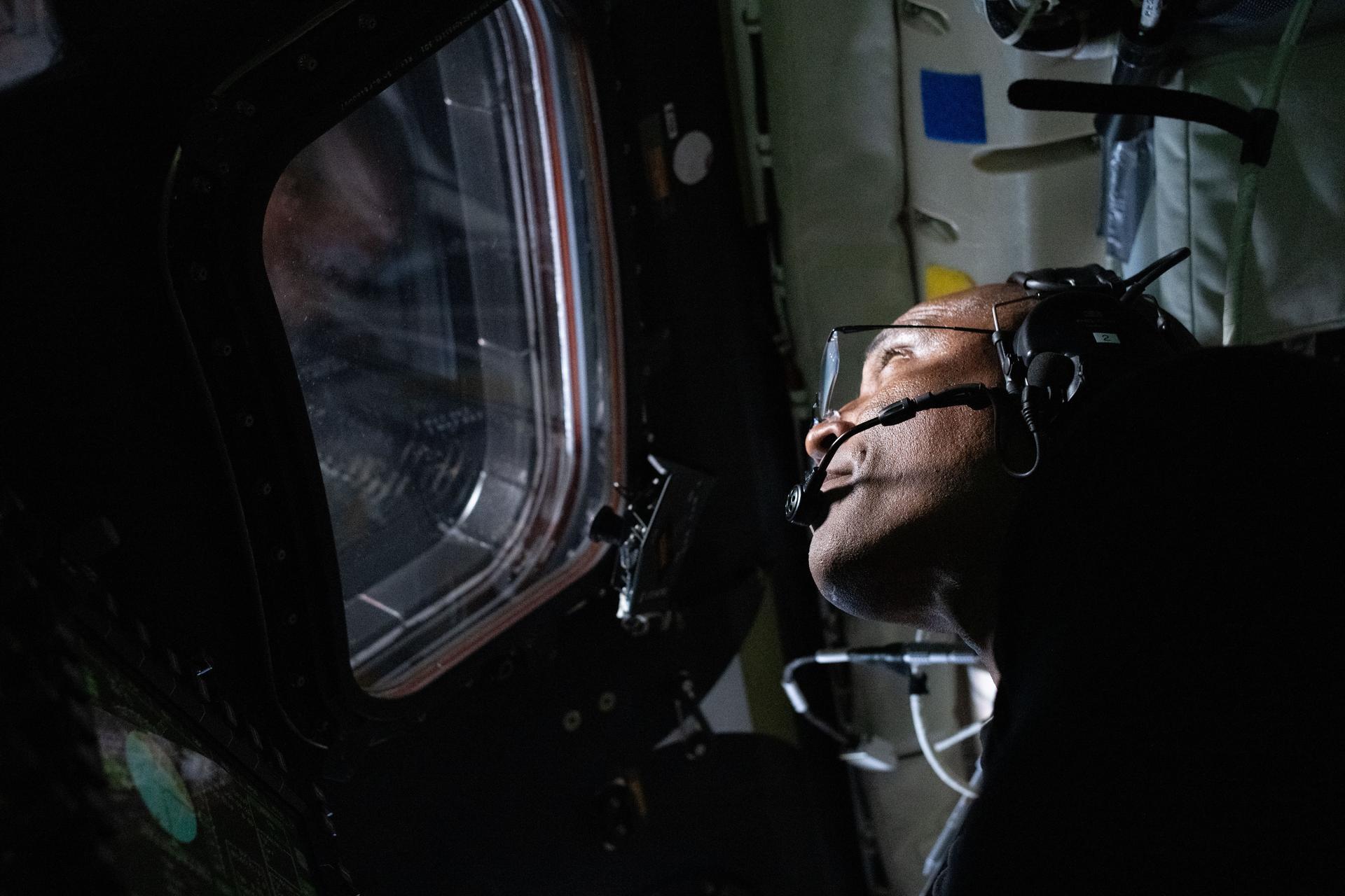 Artemis II pilot talks about what it was really like to fly and land in Orion