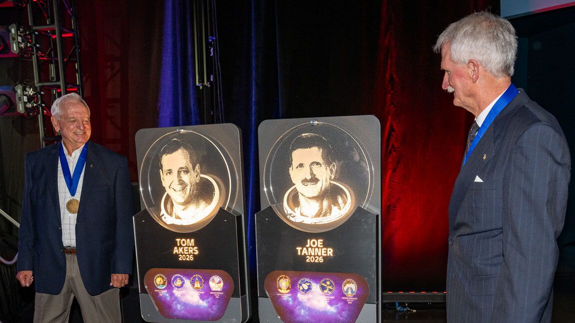 Two space shuttle-era spacewalkers enter Astronaut Hall of Fame