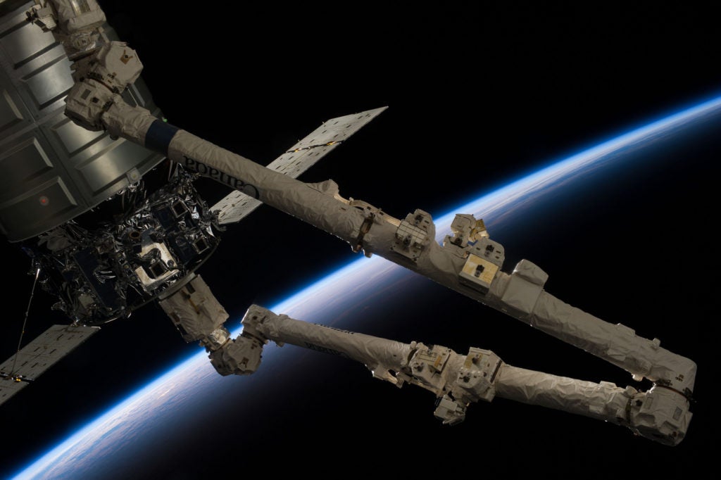 Canadian Space Agency Extends Robotics Contract with MDA