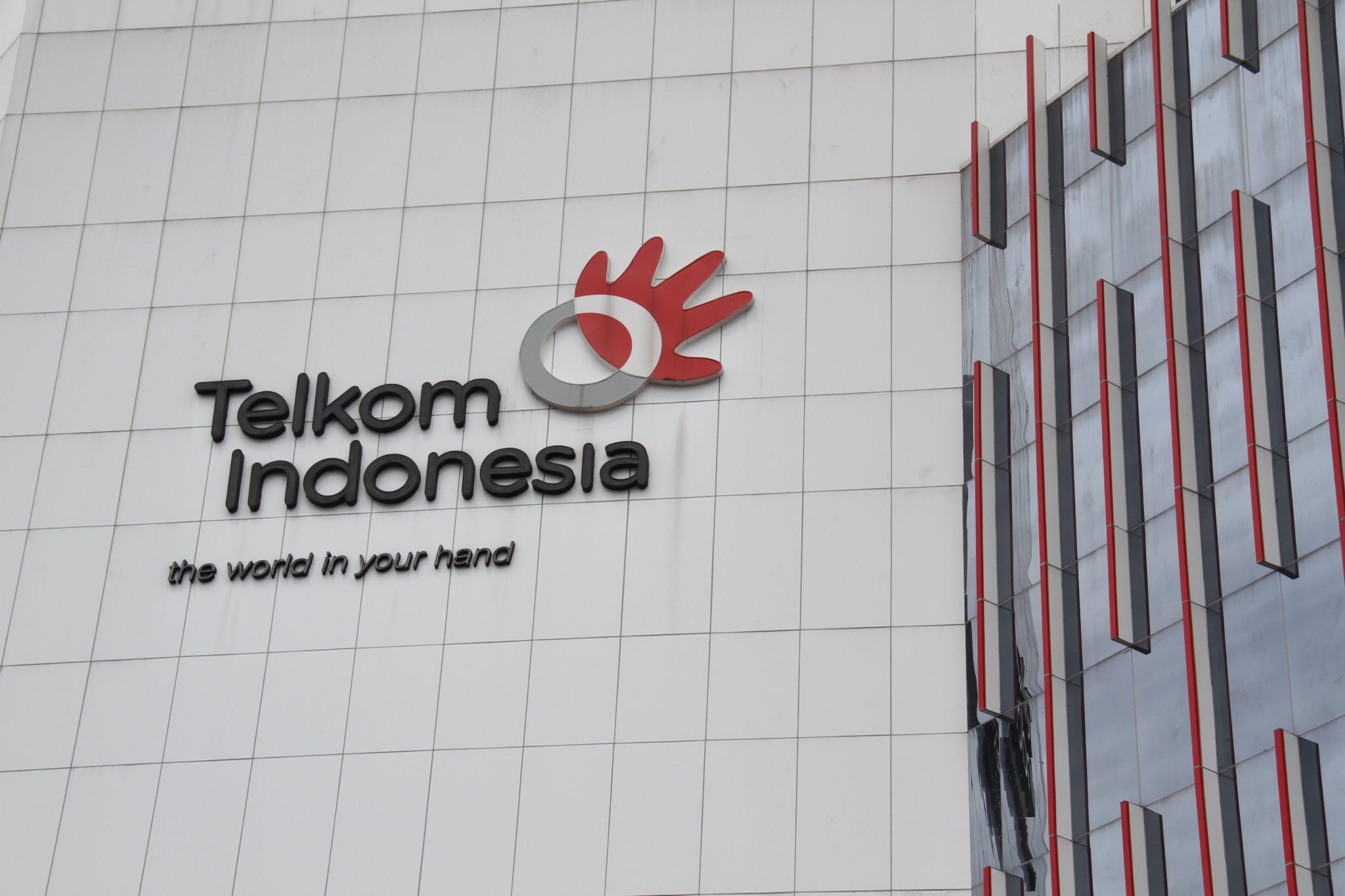PT Telkom Selects Kratos Master Control Station