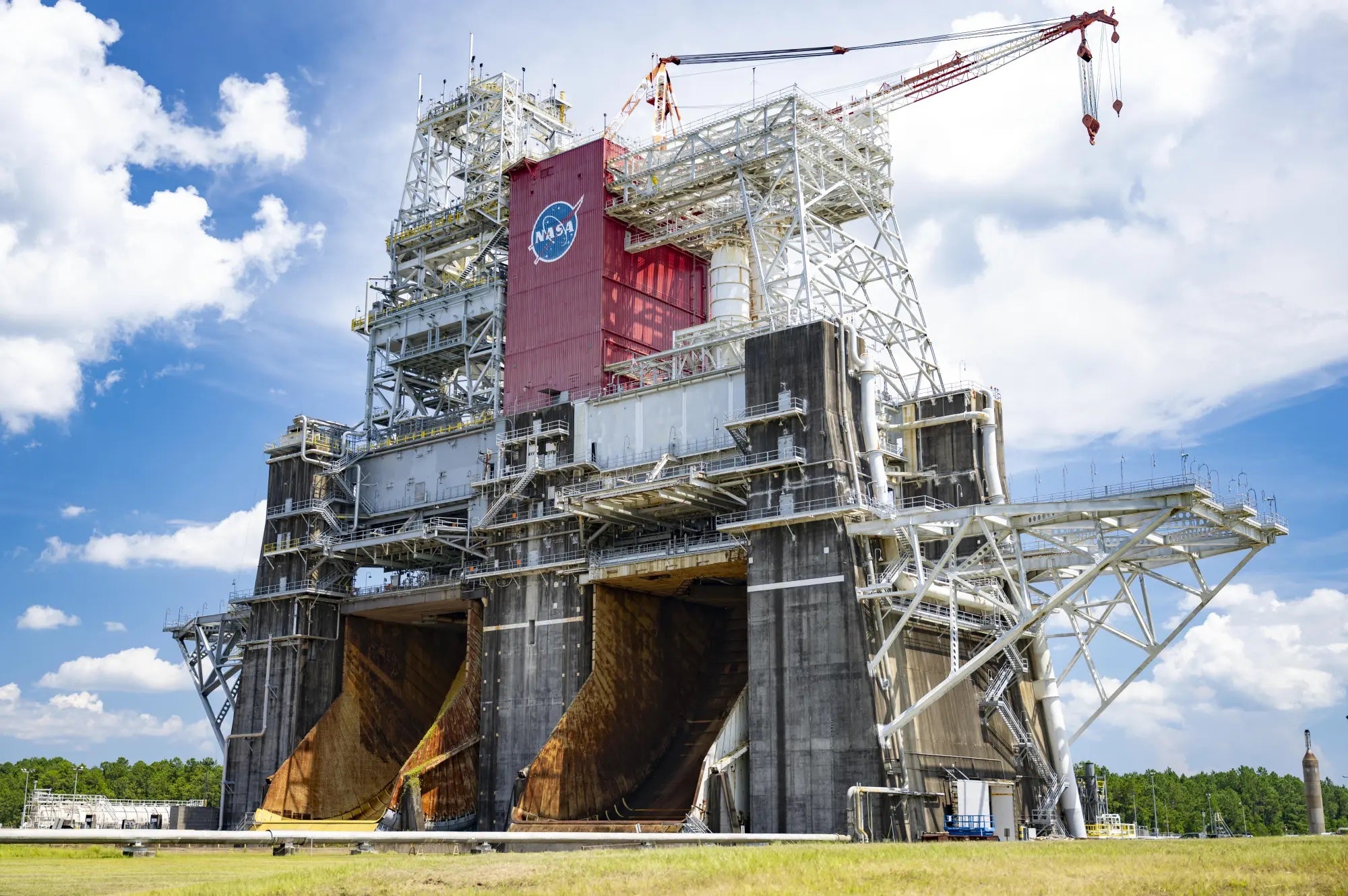 B-SAT Selects Arianespace to Launch its Next Satellite,NASA to Support New Glenn Hot Fire Testing at Stennis Space Center