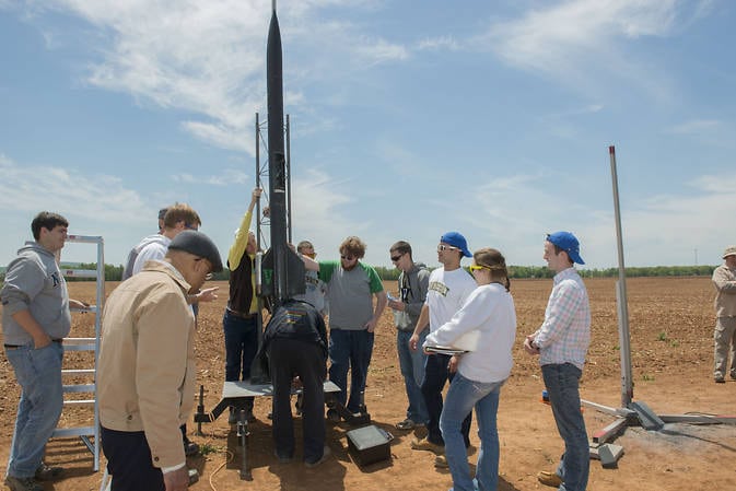 Students Prepare for NASA Rocket Fair