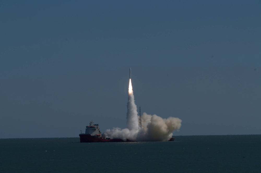 China’s Ceres-1S Launches First Wuyang Constellation Satellite From Sea